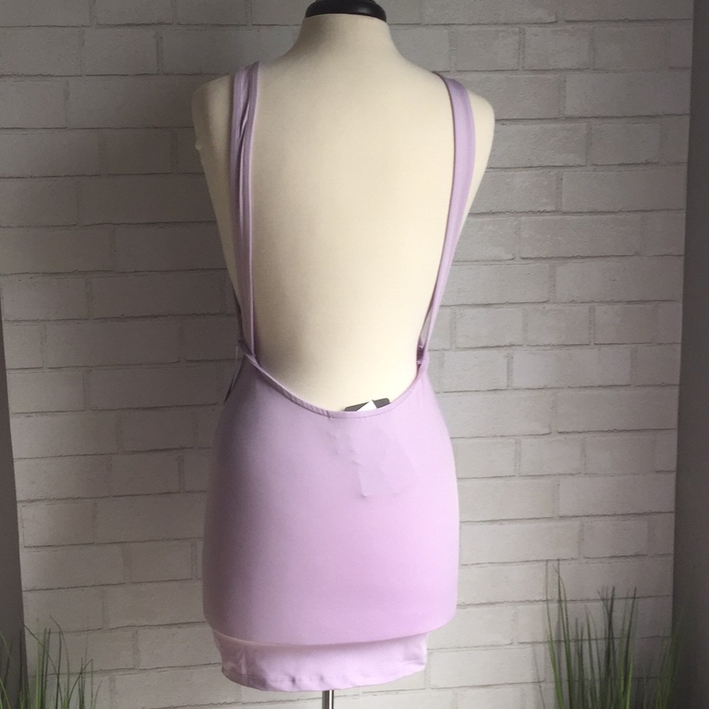 Backless dress - Picture 3 of 4